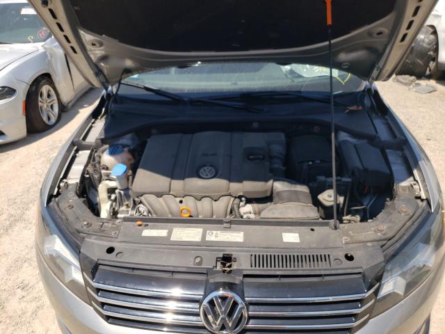 Photo 6 VIN: 1VWBP7A30CC079708 - VOLKSWAGEN PASSAT 