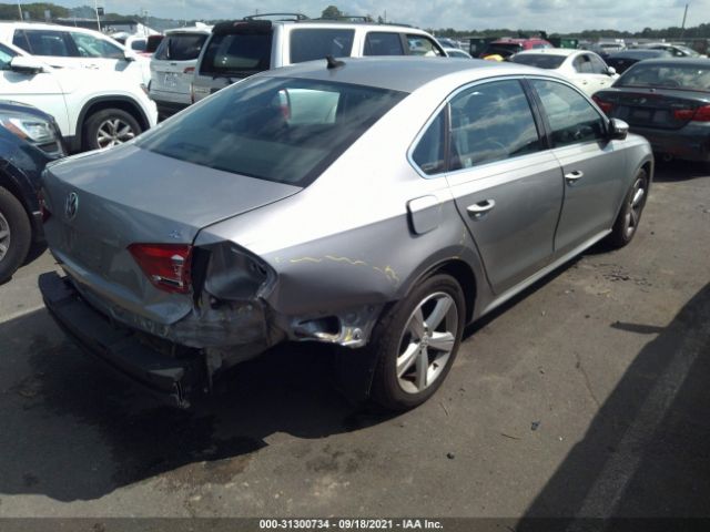 Photo 3 VIN: 1VWBP7A30CC094239 - VOLKSWAGEN PASSAT 