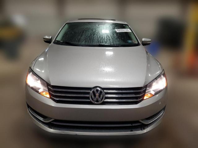 Photo 4 VIN: 1VWBP7A30DC045642 - VOLKSWAGEN PASSAT 