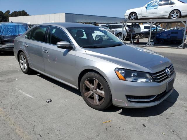 Photo 3 VIN: 1VWBP7A30DC068435 - VOLKSWAGEN PASSAT 