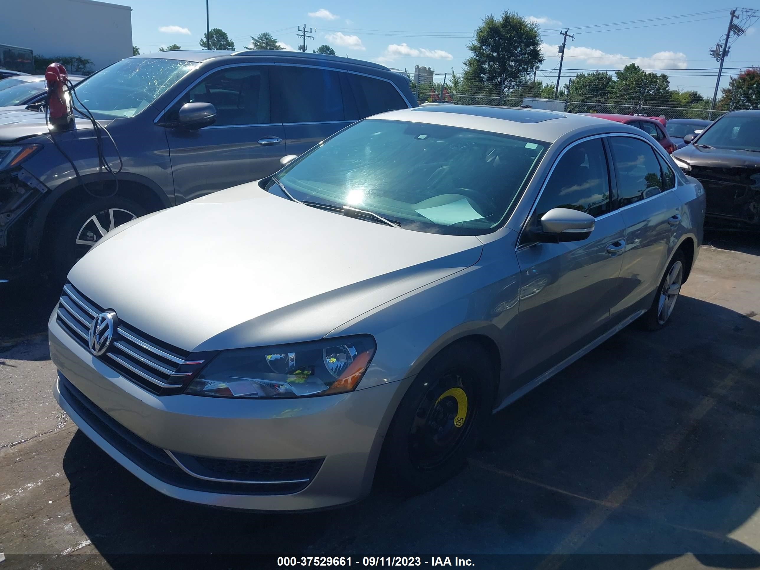 Photo 1 VIN: 1VWBP7A30DC108965 - VOLKSWAGEN PASSAT 