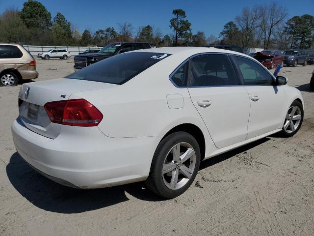 Photo 2 VIN: 1VWBP7A30DC124504 - VOLKSWAGEN PASSAT 