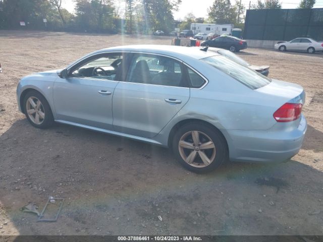 Photo 2 VIN: 1VWBP7A31CC026547 - VOLKSWAGEN PASSAT 