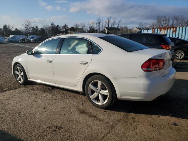 Photo 1 VIN: 1VWBP7A31CC071584 - VOLKSWAGEN PASSAT 