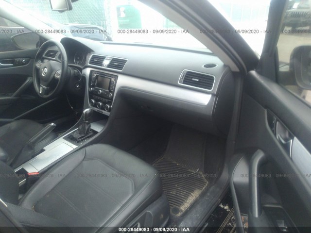 Photo 4 VIN: 1VWBP7A31CC084075 - VOLKSWAGEN PASSAT 