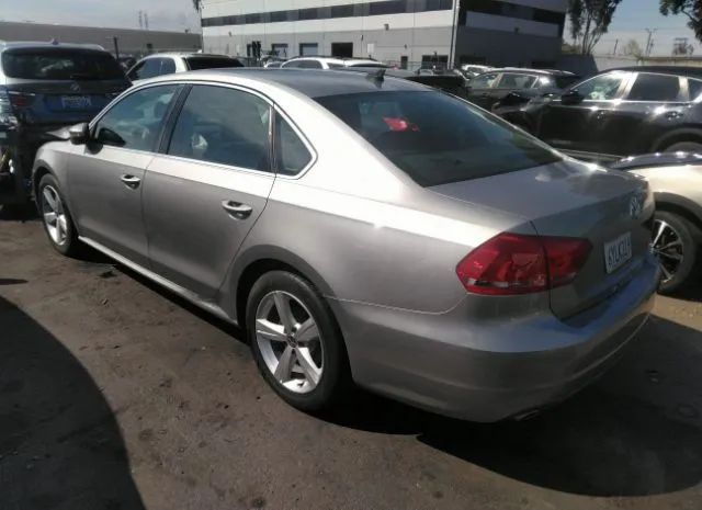 Photo 2 VIN: 1VWBP7A31CC098753 - VOLKSWAGEN PASSAT 