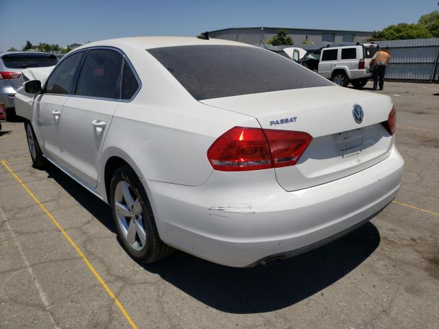 Photo 2 VIN: 1VWBP7A31EC003255 - VOLKSWAGEN PASSAT 