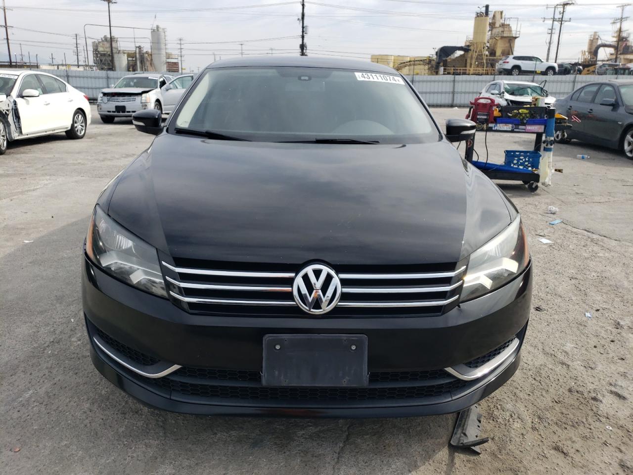 Photo 4 VIN: 1VWBP7A31EC005555 - VOLKSWAGEN PASSAT 