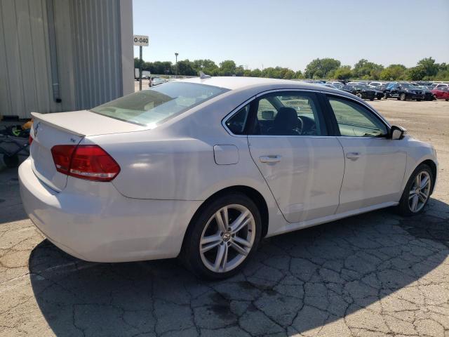 Photo 2 VIN: 1VWBP7A31EC017477 - VOLKSWAGEN PASSAT 