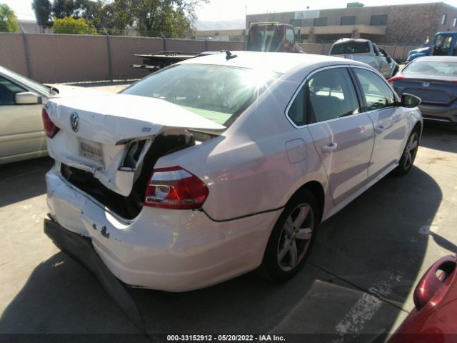 Photo 3 VIN: 1VWBP7A32CC020711 - VOLKSWAGEN PASSAT 