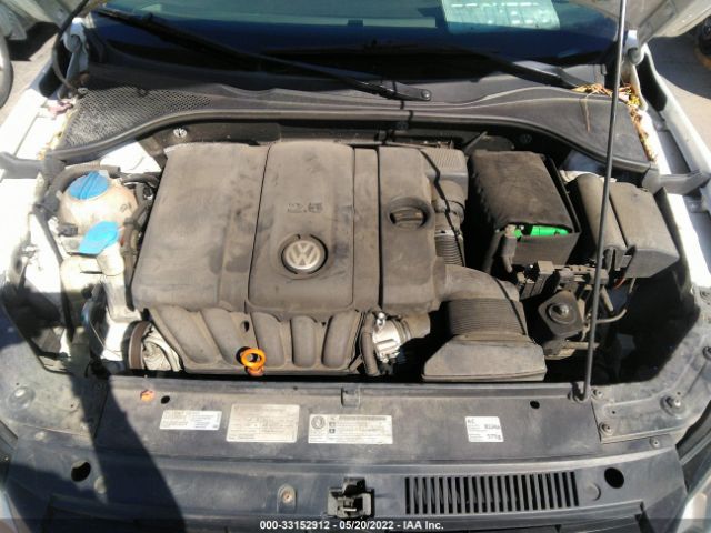 Photo 9 VIN: 1VWBP7A32CC020711 - VOLKSWAGEN PASSAT 