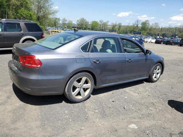 Photo 2 VIN: 1VWBP7A32CC037718 - VOLKSWAGEN PASSAT 