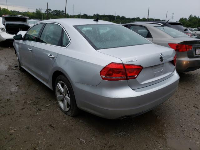 Photo 2 VIN: 1VWBP7A32CC062568 - VOLKSWAGEN PASSAT 