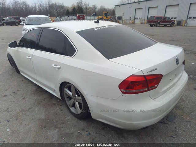 Photo 2 VIN: 1VWBP7A32CC085526 - VOLKSWAGEN PASSAT 