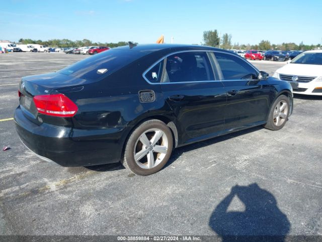 Photo 3 VIN: 1VWBP7A32DC018880 - VOLKSWAGEN PASSAT 