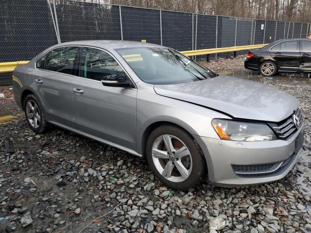 Photo 3 VIN: 1VWBP7A32DC099931 - VOLKSWAGEN PASSAT SE 