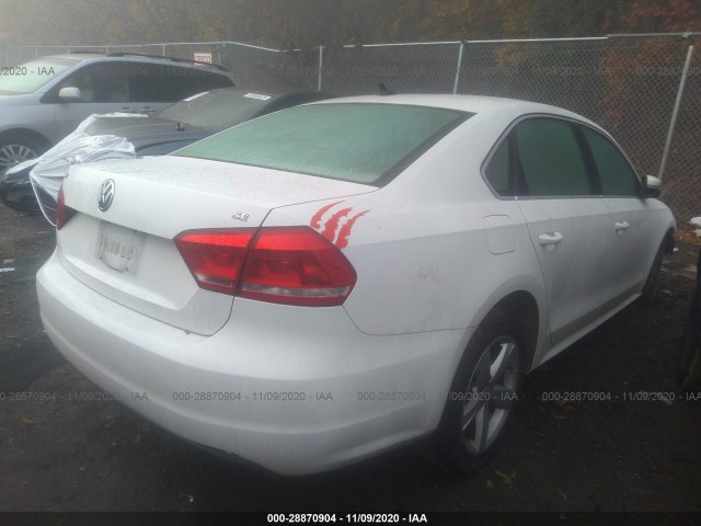 Photo 3 VIN: 1VWBP7A32DC111916 - VOLKSWAGEN PASSAT 