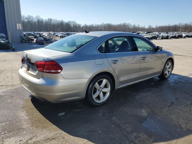 Photo 2 VIN: 1VWBP7A32DC120812 - VOLKSWAGEN PASSAT 