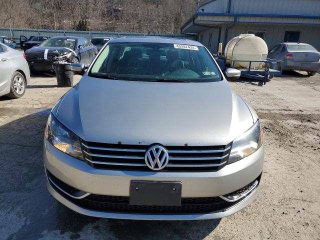 Photo 4 VIN: 1VWBP7A32DC120812 - VOLKSWAGEN PASSAT 