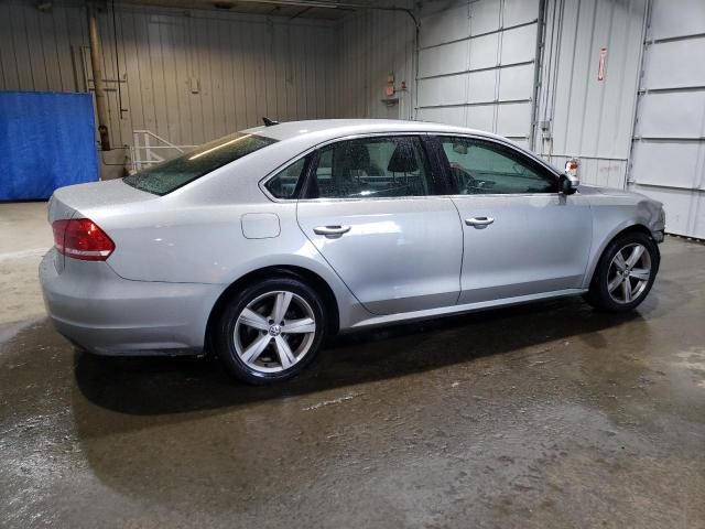 Photo 2 VIN: 1VWBP7A32DC124830 - VOLKSWAGEN PASSAT SE 