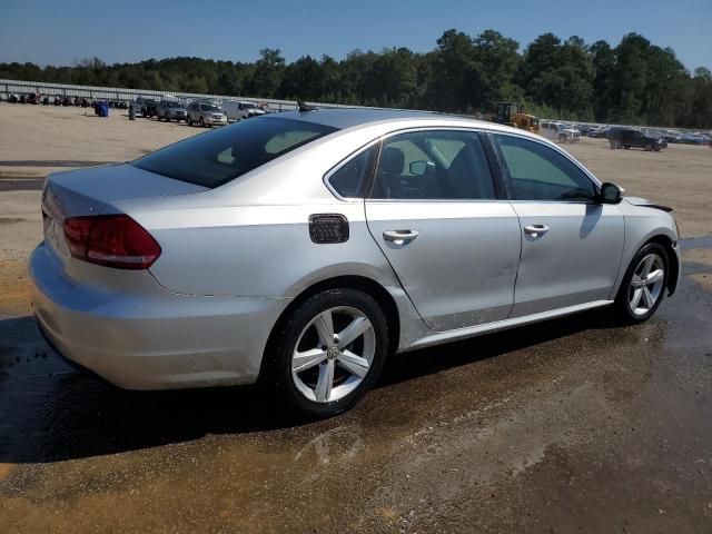 Photo 2 VIN: 1VWBP7A32DC148903 - VOLKSWAGEN PASSAT SE 