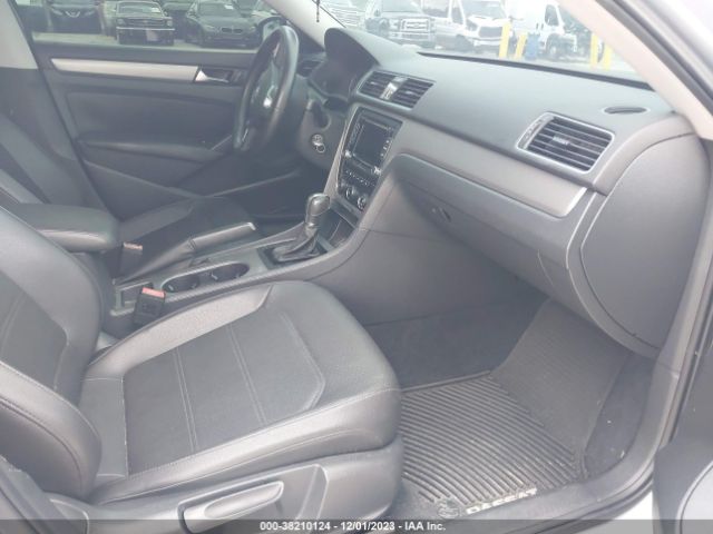 Photo 4 VIN: 1VWBP7A32EC014023 - LINCOLN MKS 