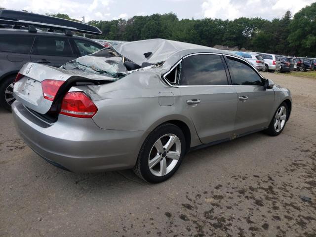 Photo 2 VIN: 1VWBP7A33CC002069 - VOLKSWAGEN PASSAT 