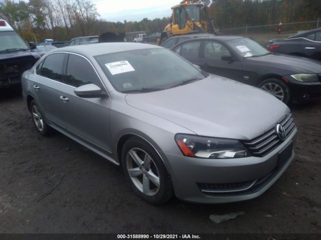 Photo 0 VIN: 1VWBP7A33CC003058 - VOLKSWAGEN PASSAT 