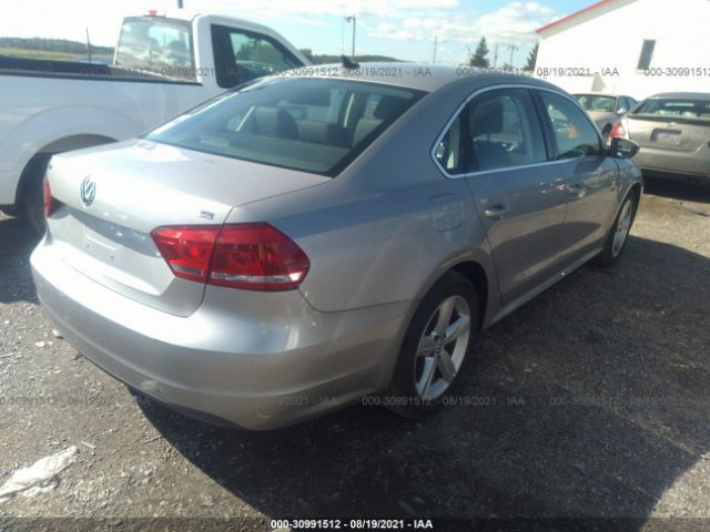 Photo 3 VIN: 1VWBP7A33CC013024 - VOLKSWAGEN PASSAT 