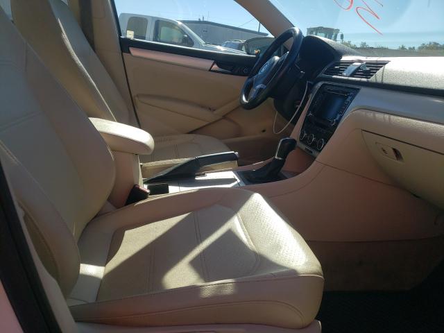 Photo 4 VIN: 1VWBP7A33CC052518 - VOLKSWAGEN PASSAT 