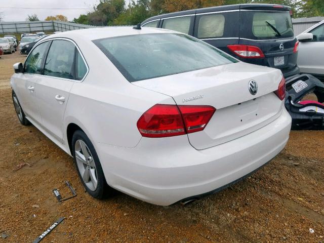 Photo 2 VIN: 1VWBP7A33CC079802 - VOLKSWAGEN PASSAT 