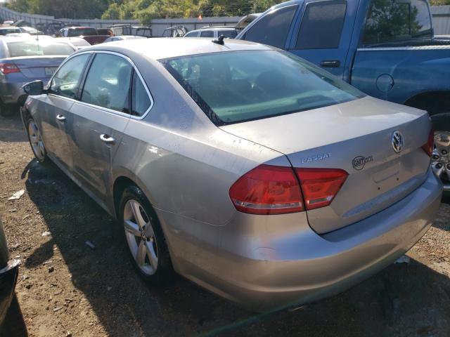 Photo 2 VIN: 1VWBP7A33CC085048 - VOLKSWAGEN PASSAT 