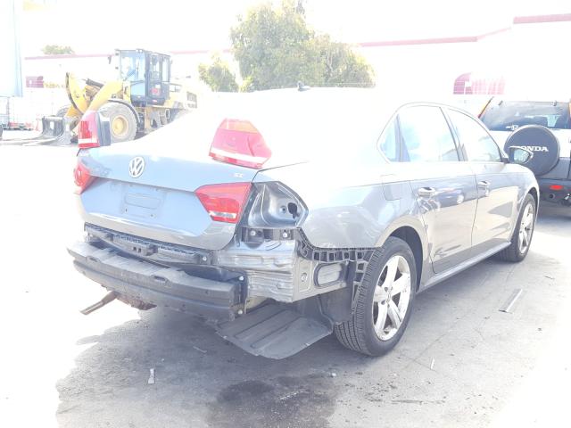 Photo 3 VIN: 1VWBP7A33CC103757 - VOLKSWAGEN PASSAT 