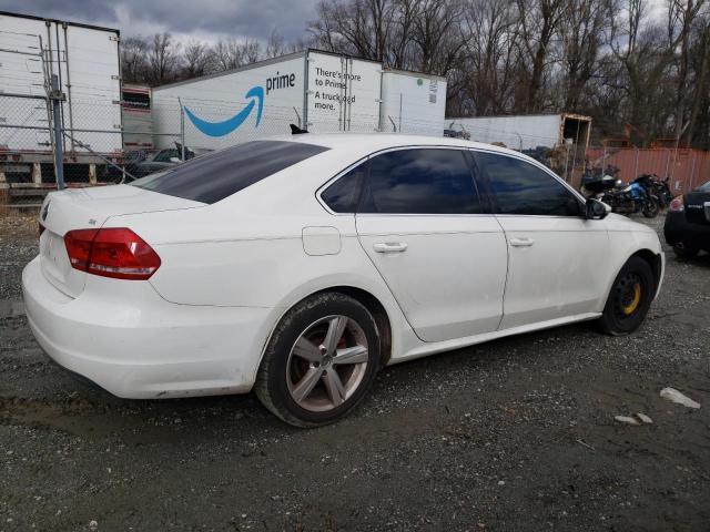 Photo 2 VIN: 1VWBP7A33CC107128 - VOLKSWAGEN PASSAT 