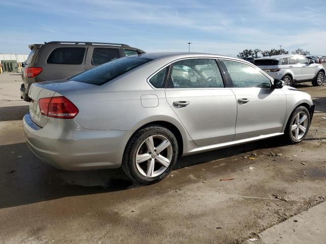 Photo 2 VIN: 1VWBP7A33DC018919 - VOLKSWAGEN PASSAT 