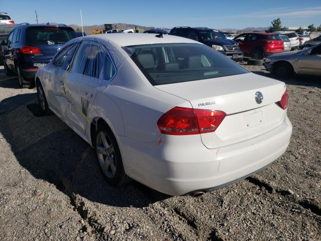 Photo 2 VIN: 1VWBP7A33DC066243 - VOLKSWAGEN PASSAT 