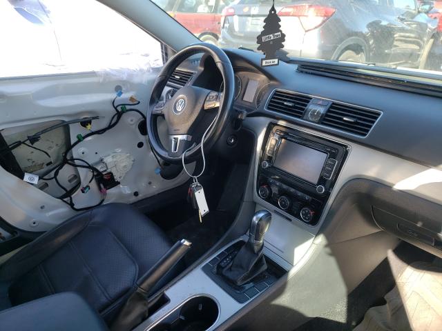 Photo 8 VIN: 1VWBP7A33DC066243 - VOLKSWAGEN PASSAT 