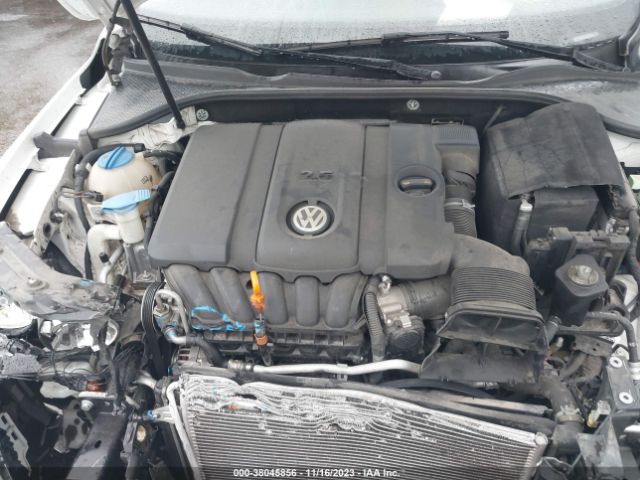 Photo 9 VIN: 1VWBP7A33DC103467 - VOLKSWAGEN PASSAT 