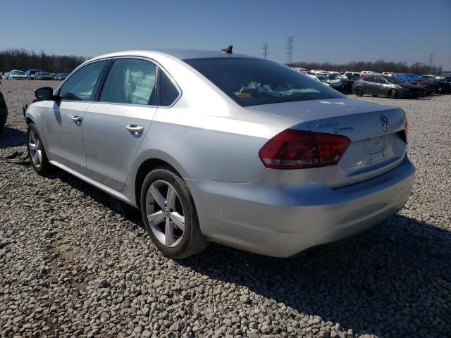 Photo 2 VIN: 1VWBP7A33DC128272 - VOLKSWAGEN PASSAT 