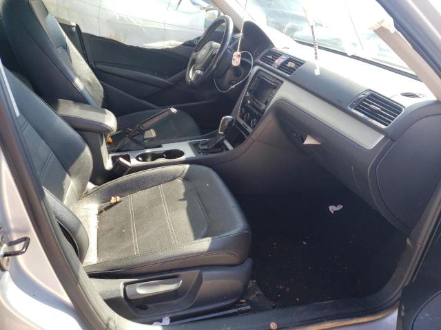 Photo 4 VIN: 1VWBP7A33DC128272 - VOLKSWAGEN PASSAT 