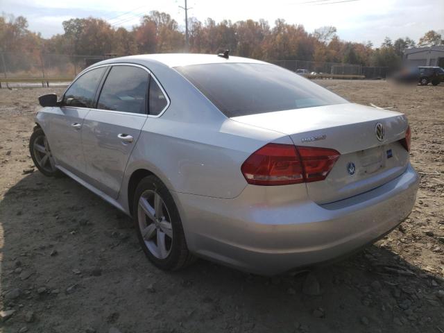 Photo 2 VIN: 1VWBP7A33DC129924 - VOLKSWAGEN PASSAT 