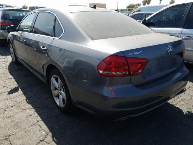 Photo 2 VIN: 1VWBP7A34CC010990 - VOLKSWAGEN PASSAT 