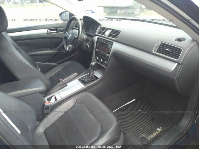 Photo 4 VIN: 1VWBP7A34CC018510 - VOLKSWAGEN PASSAT 