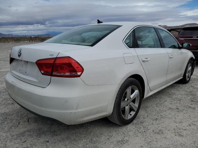 Photo 3 VIN: 1VWBP7A34CC049921 - VOLKSWAGEN PASSAT 