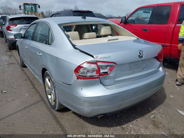 Photo 2 VIN: 1VWBP7A34CC078674 - VOLKSWAGEN PASSAT 