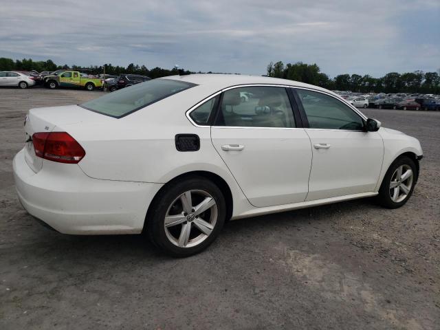 Photo 2 VIN: 1VWBP7A34DC046681 - VOLKSWAGEN PASSAT 