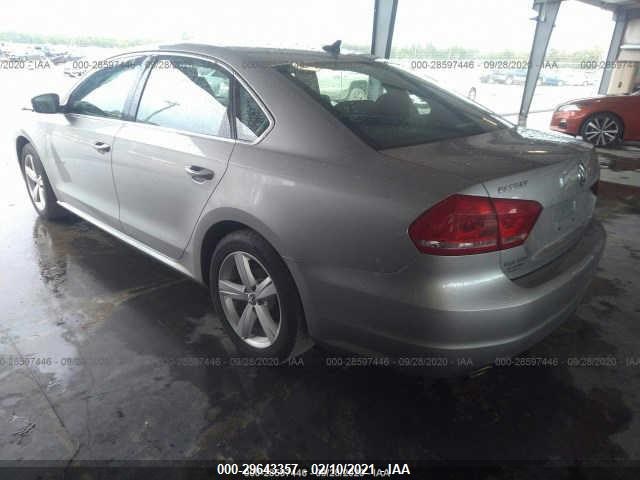 Photo 2 VIN: 1VWBP7A34DC057552 - VOLKSWAGEN PASSAT 