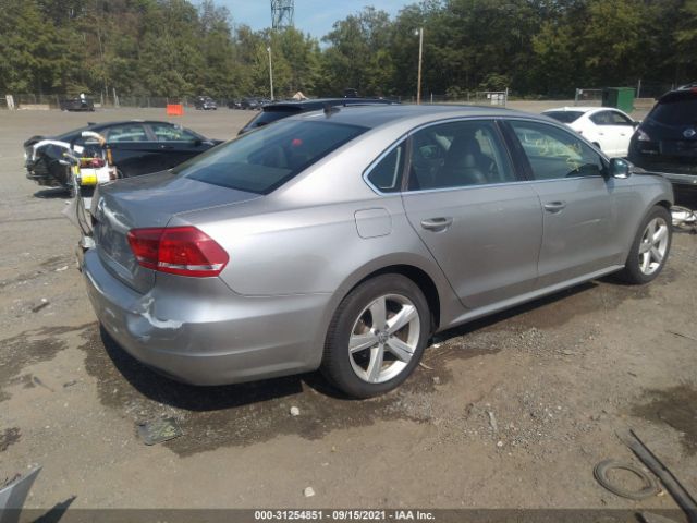 Photo 3 VIN: 1VWBP7A34EC008420 - VOLKSWAGEN PASSAT 