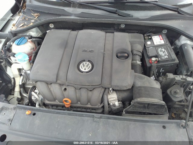 Photo 9 VIN: 1VWBP7A35CC001652 - VOLKSWAGEN PASSAT 