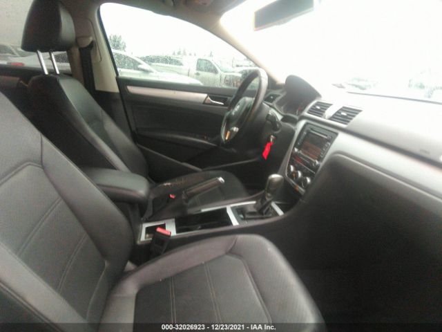 Photo 4 VIN: 1VWBP7A35CC025434 - VOLKSWAGEN PASSAT 